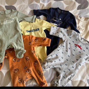 Pyjamas bébé