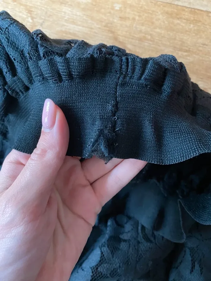 Mini jupe dentelle noire vintage - photo numéro 3