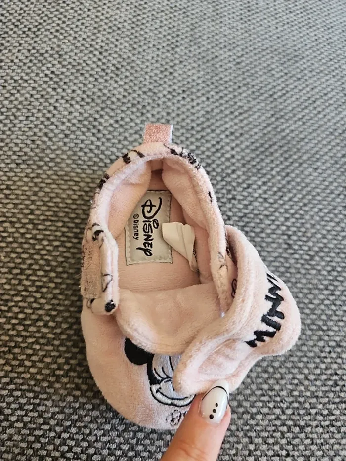 Lot chaussons Minnie 20 - photo numéro 9