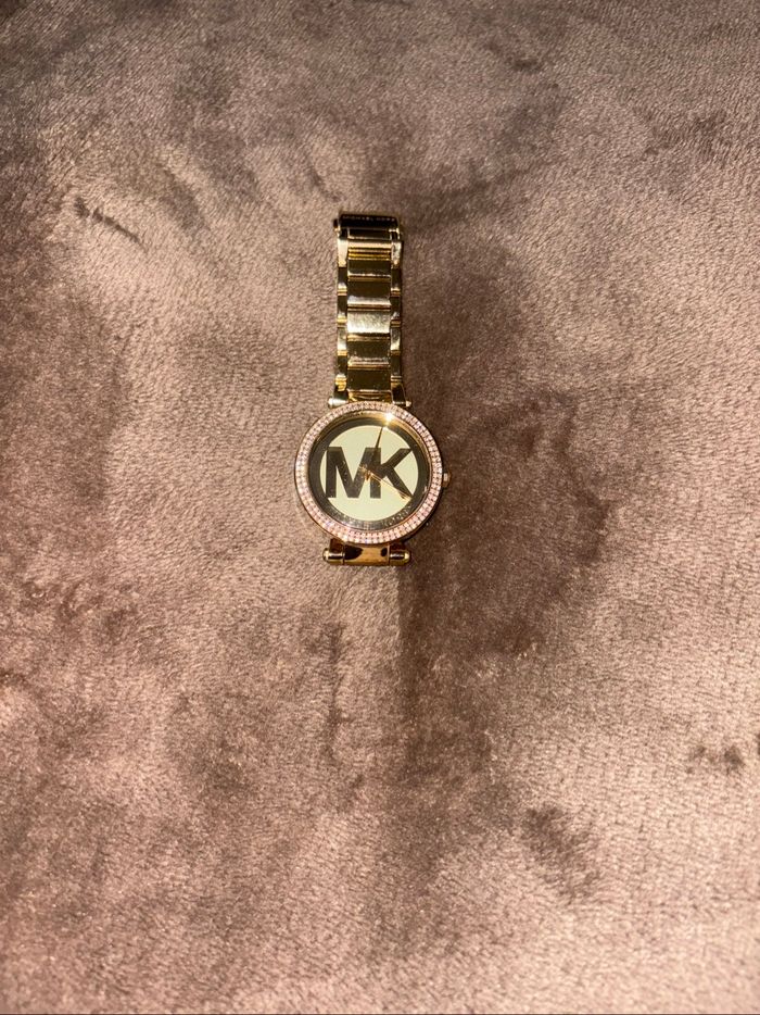 Montre Michael Kors doré en bon état - photo numéro 7