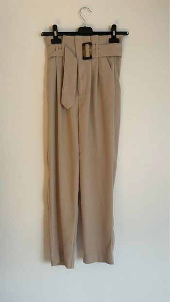 Pantalon beige stradivarius