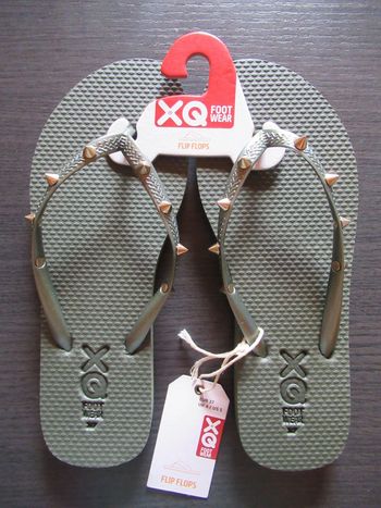 Tongs XQ Footwear fille / femme 37 neuves Flip Flops