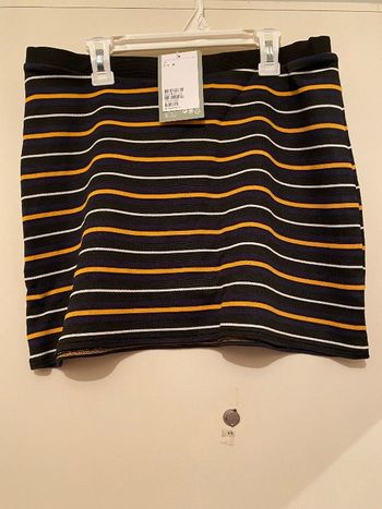 Jupe courte à rayures taille M neuve H&M