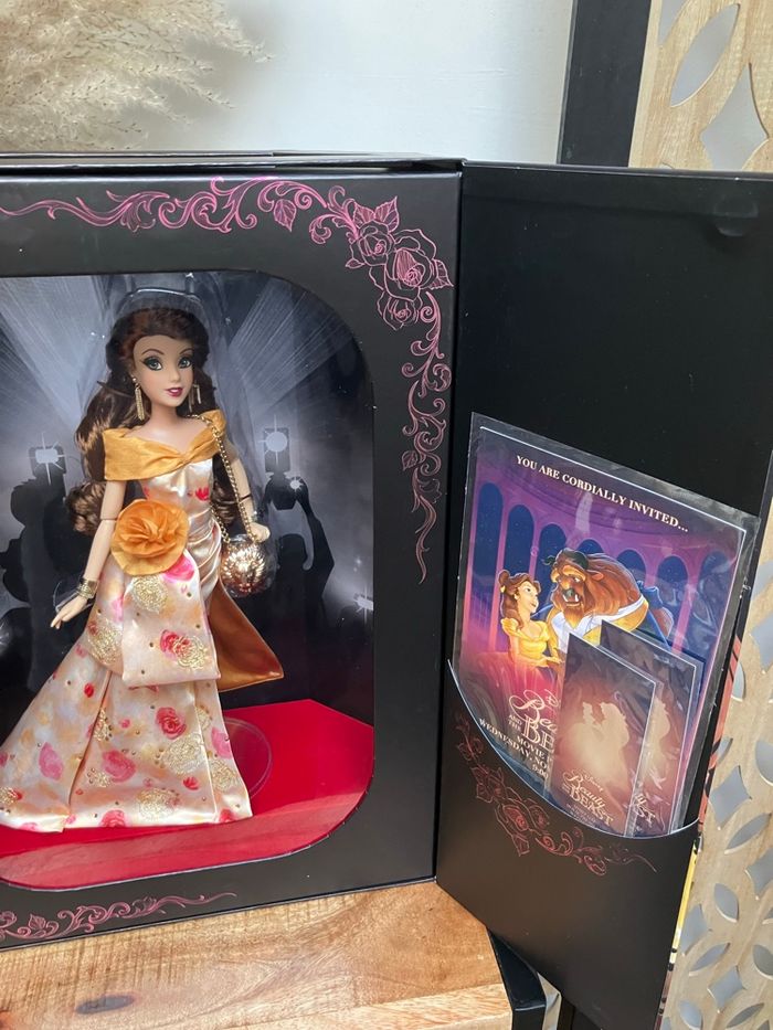 Poupée belle édition limitée non déboxer - photo numéro 2