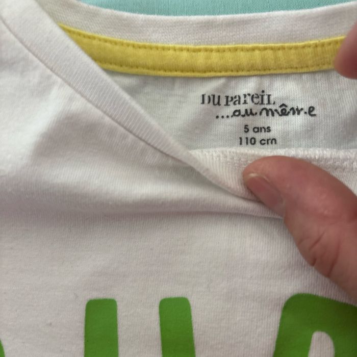 Vends lot de trois tee shirts marques dpam et okaidi taille 5 ans très bon état - photo numéro 5