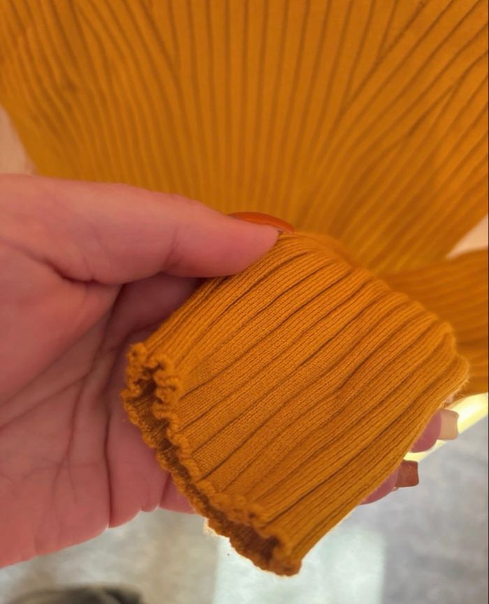 Haut taille M Bershka - photo numéro 3