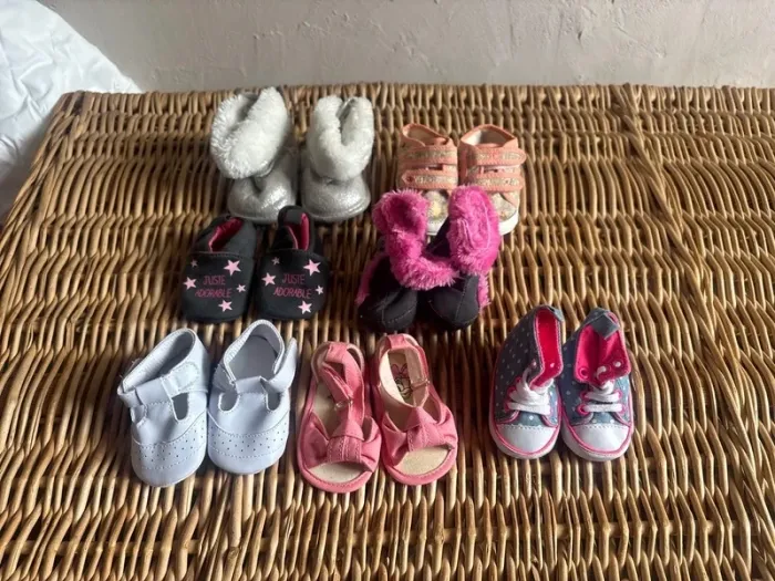 Lot de chaussure bébé fille 0/3et 3/6mois
