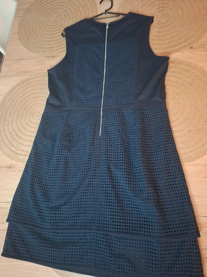 Robe Armani Exchange A|X bleu marine chic ajourée T.40/42 - photo numéro 19