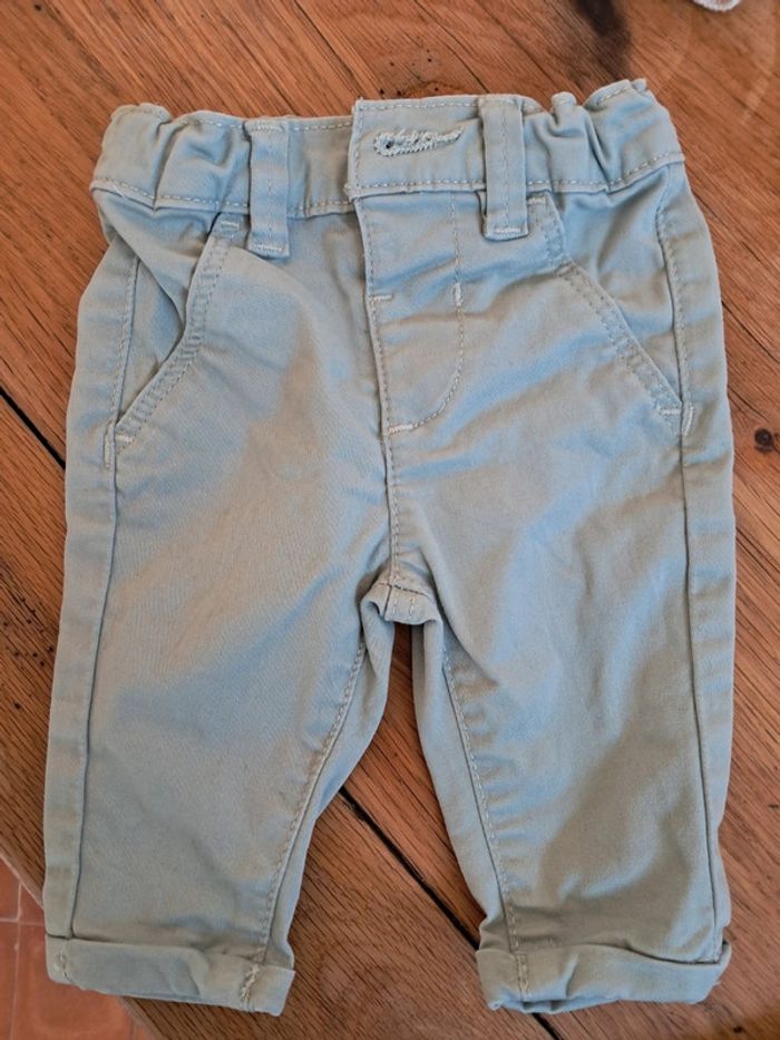 Tenue pull jeans 1 mois - photo numéro 3
