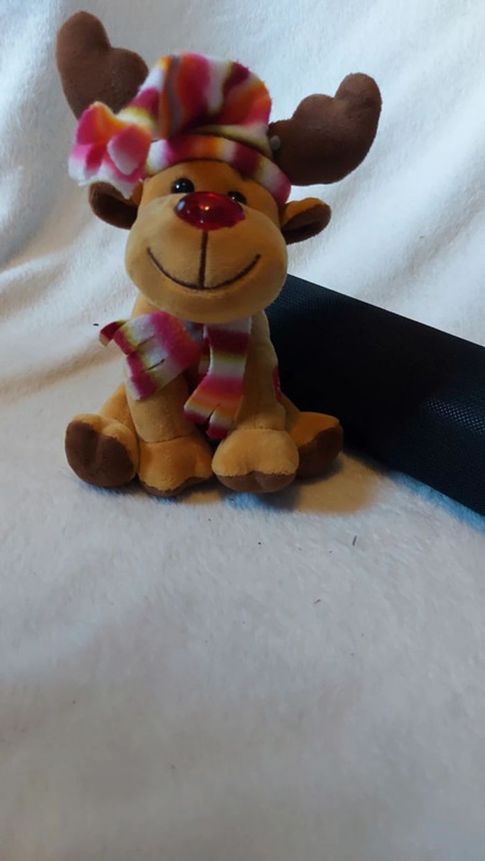 Reine peluche chante - photo numéro 2