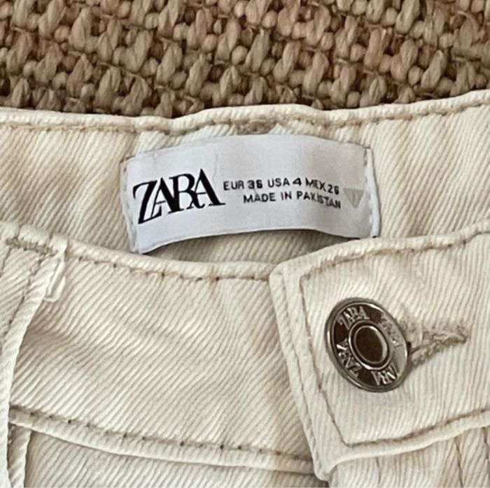 Pantalon Zara - Blanc - taille 36 très bon état - photo numéro 3