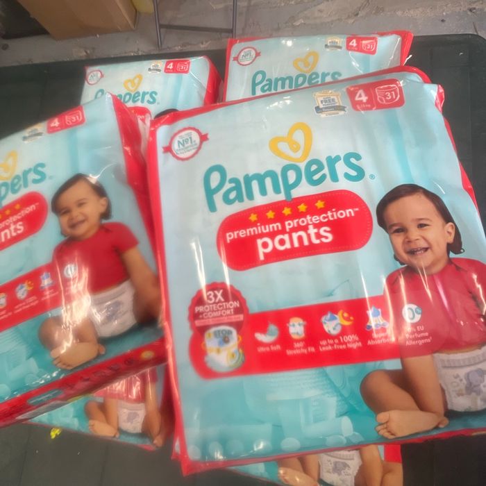 Lot de 6 paquets de couches Pampers 4 - photo numéro 2