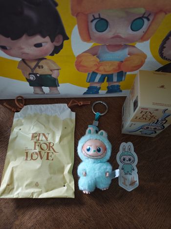 Pop Mart Pin for love - Lettre I