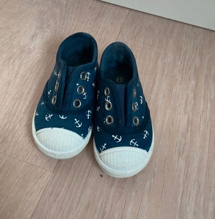 Chaussure en toile