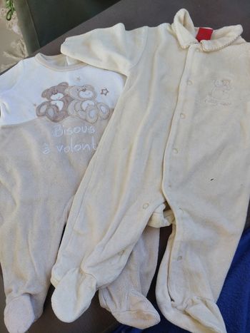 Lot 2 pyjamas velours 