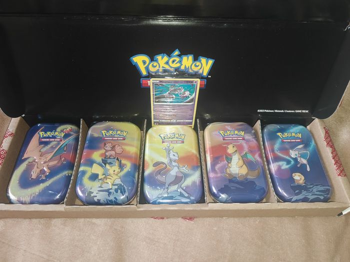 Mini tins puissance de kanto neuves et scellées avec boite