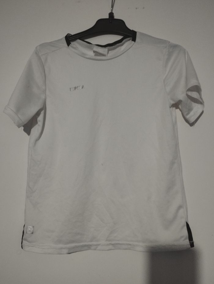 T shirt kipsta 8 ans