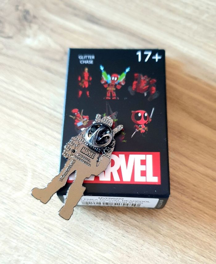 Deadpool pin's broche metal sans masque disney - photo numéro 5
