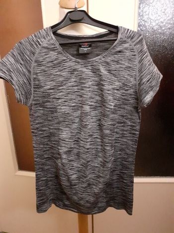 Tee-shirt manche courte taille L