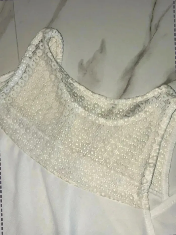 Top blanc à dentelles - taille S - photo numéro 6