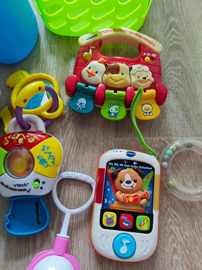 Grand lot de jouets use - photo numéro 2