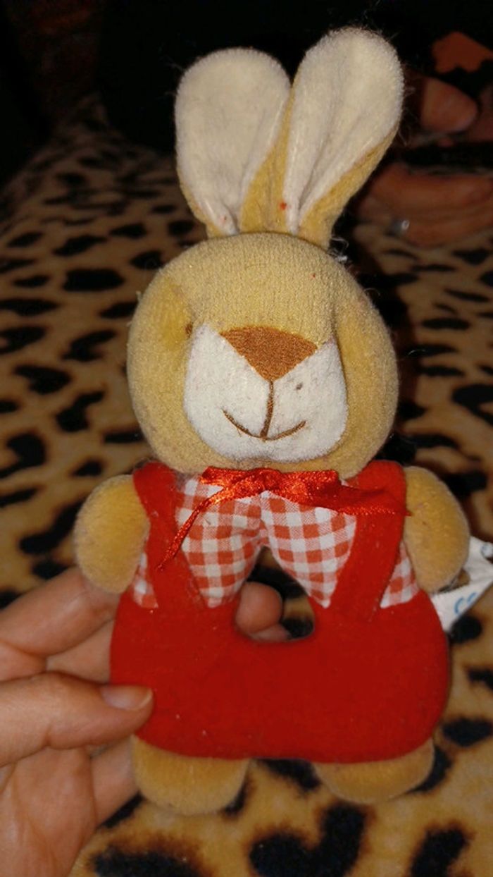 Lapin hochet grelot