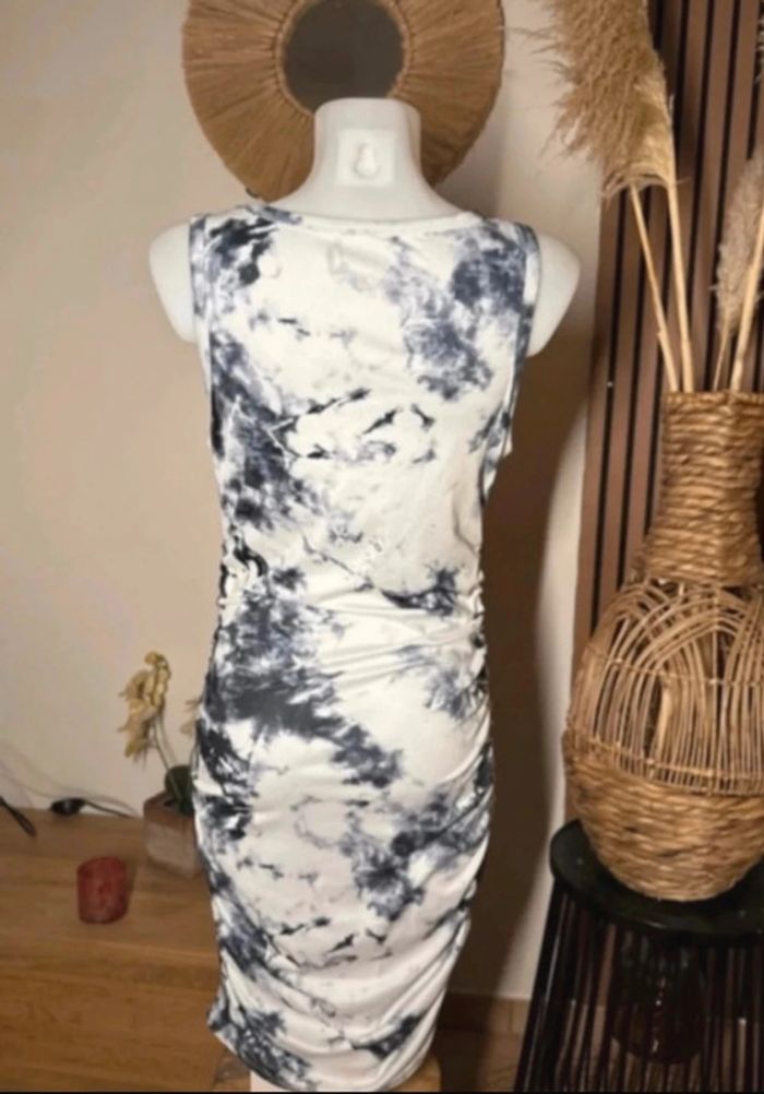 Robe tie and Die neuve - photo numéro 5
