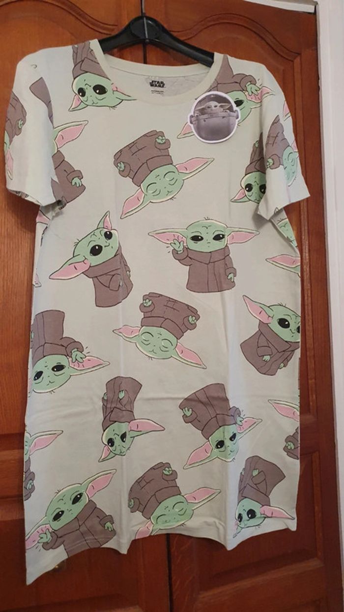 Chemise de nuit Star Wars Baby Yoda taille 38-40
