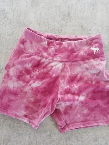 Short rose fille