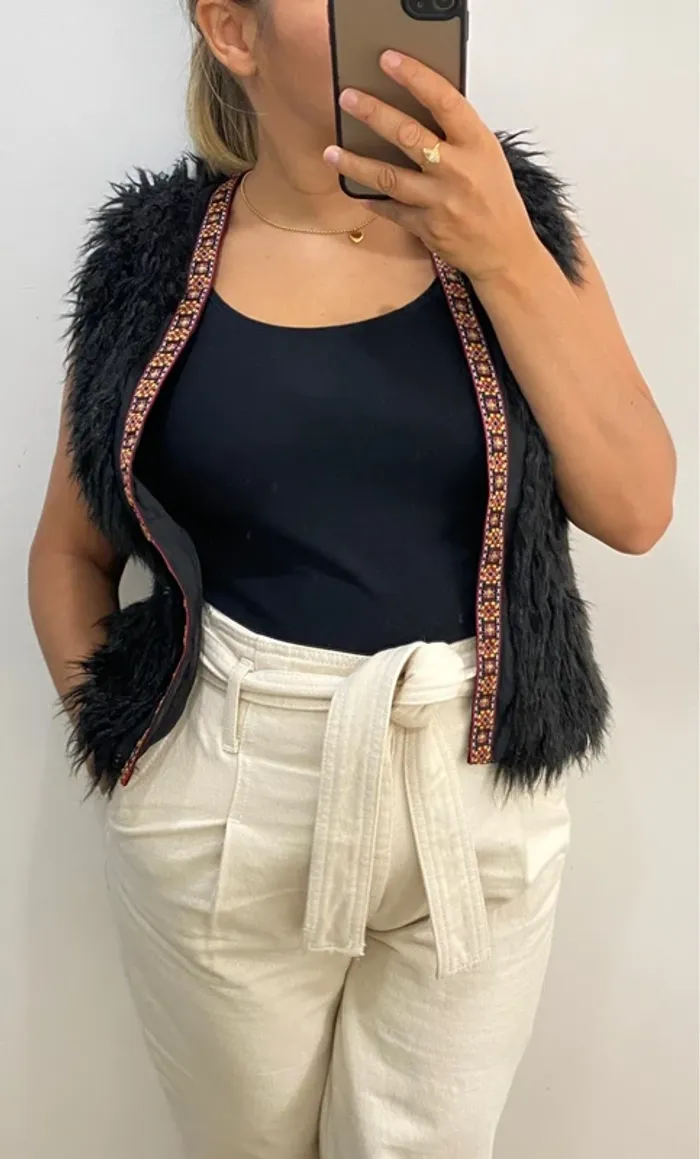 Gilet Noire Sans Manches Taille S-M - photo numéro 3