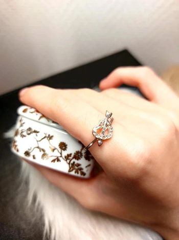 Magnifique bague vintage solitaire, cœur avec pierres blanches