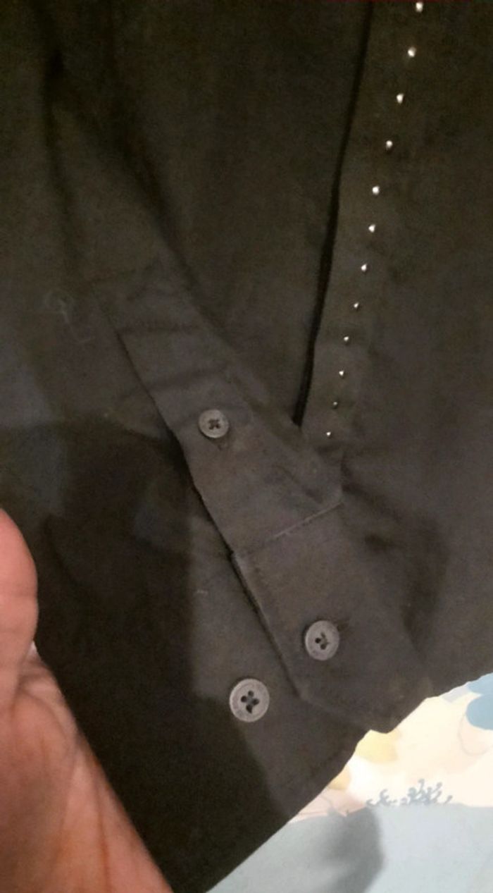 Chemise noir - photo numéro 4