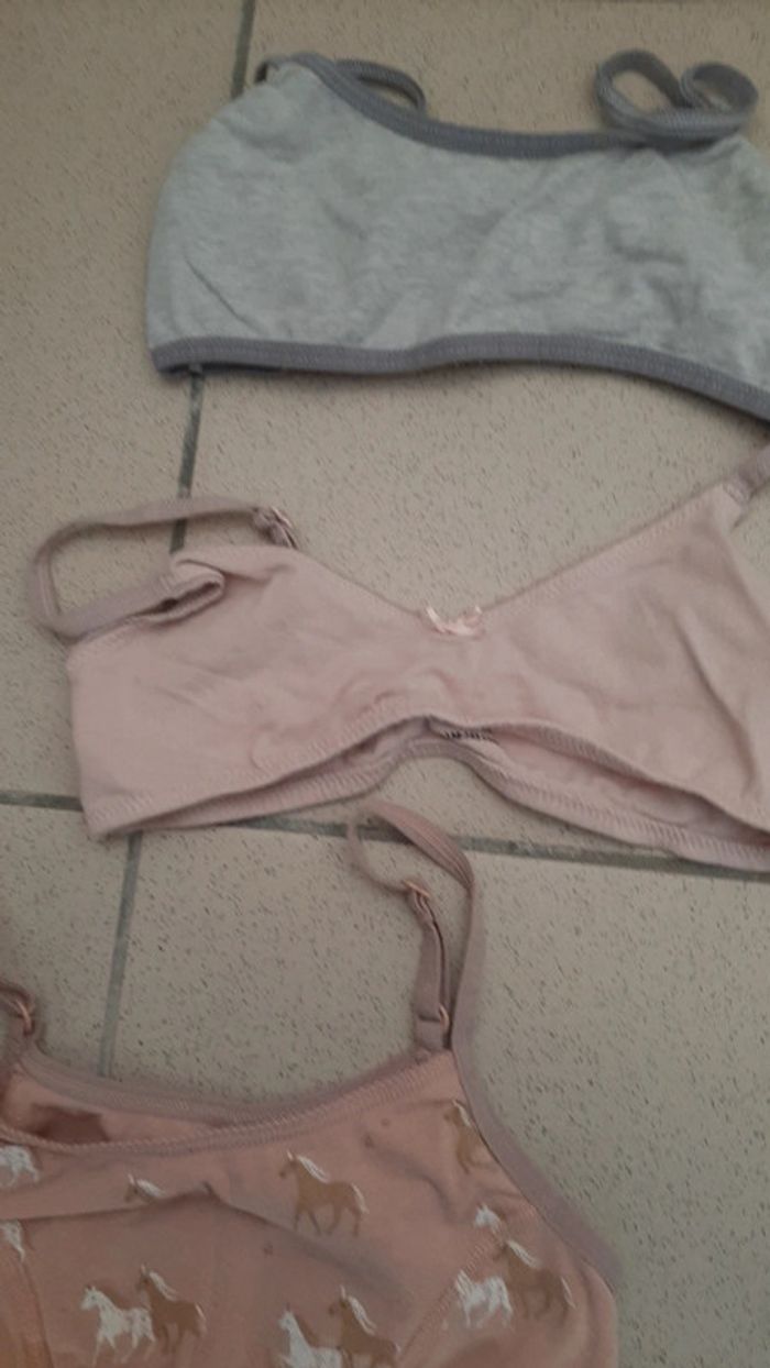 Lot  6 brassieres enfants - photo numéro 4