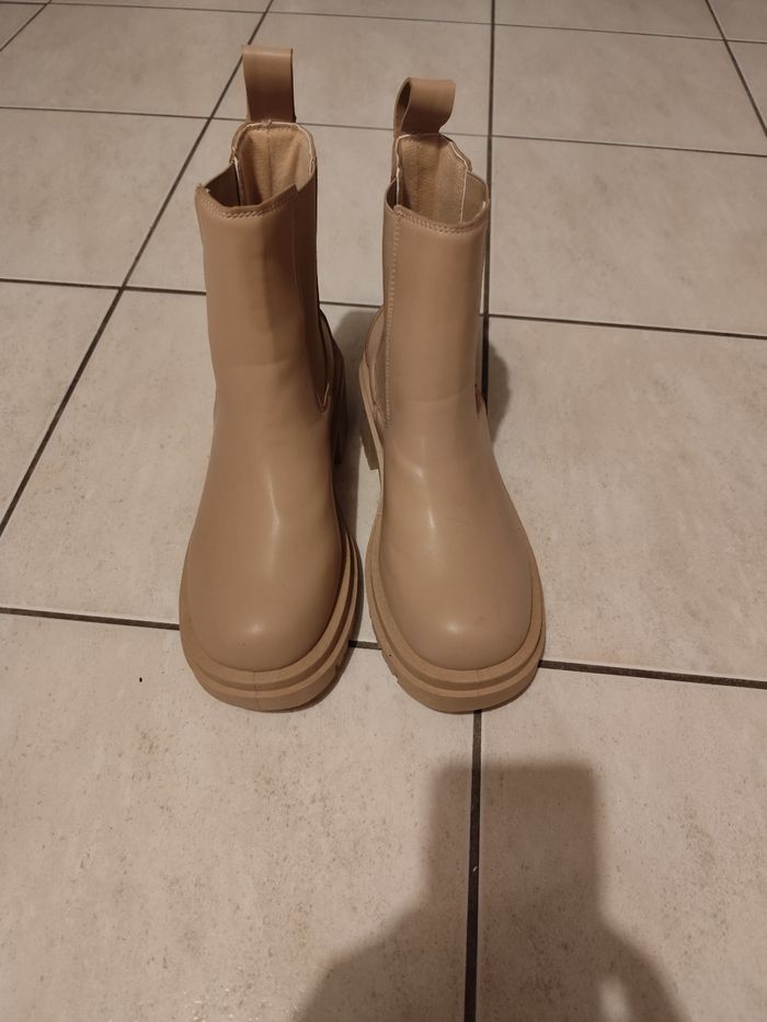 Chaussures bottines neuves