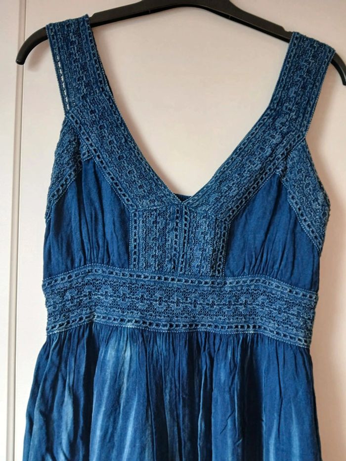 Robe neuve sans étiquette en taille M - photo numéro 2