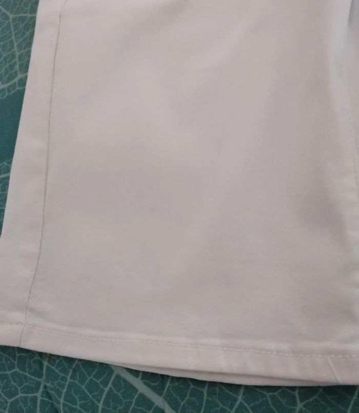 Short blanc boutonné taille S - photo numéro 3