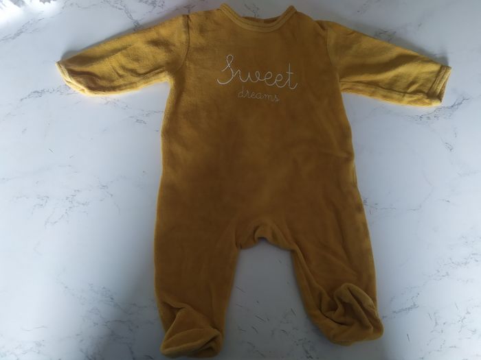 Pyjamas 3 mois - photo numéro 3
