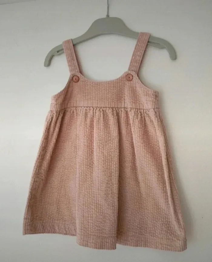 (c) Robe velours côtelé Kiabi 24mois