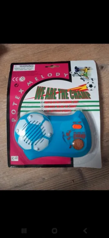 Jouet musical foot « We are the champ » neuf