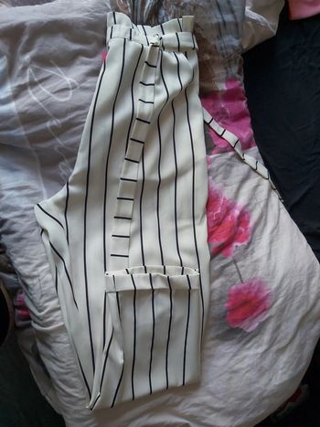 Pantalon Pull & bear taille 32/ 42