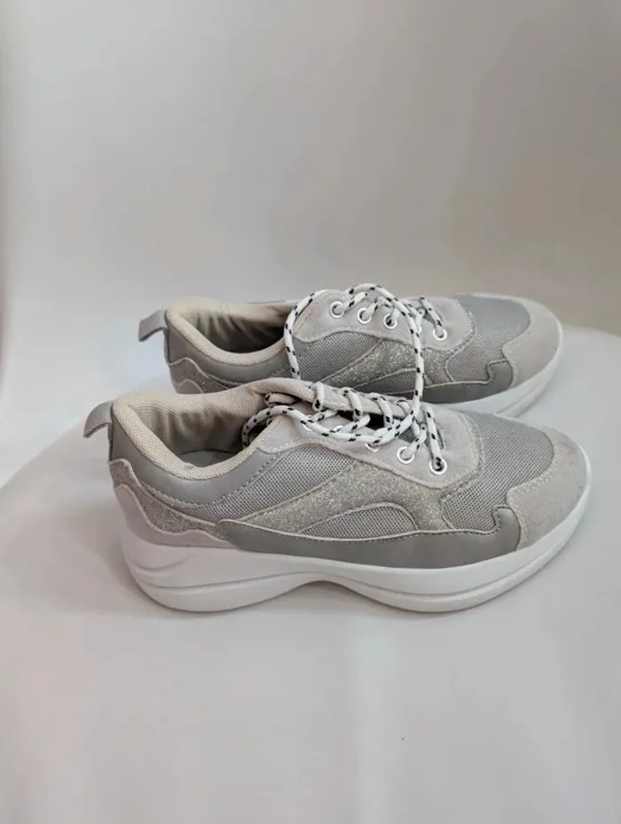 Baskets grises Liberto - pointure 34 - photo numéro 4