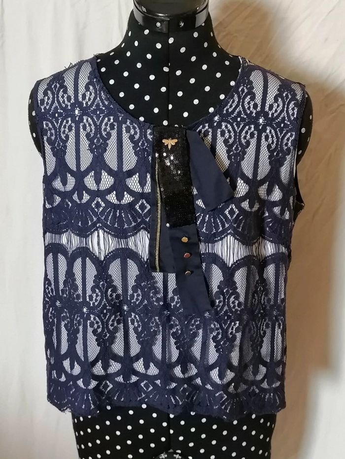 Top / débardeur bleu marine blanc dentelle taille M La mode est à Vous - photo numéro 2