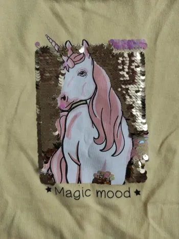 T shirt licorne sequin