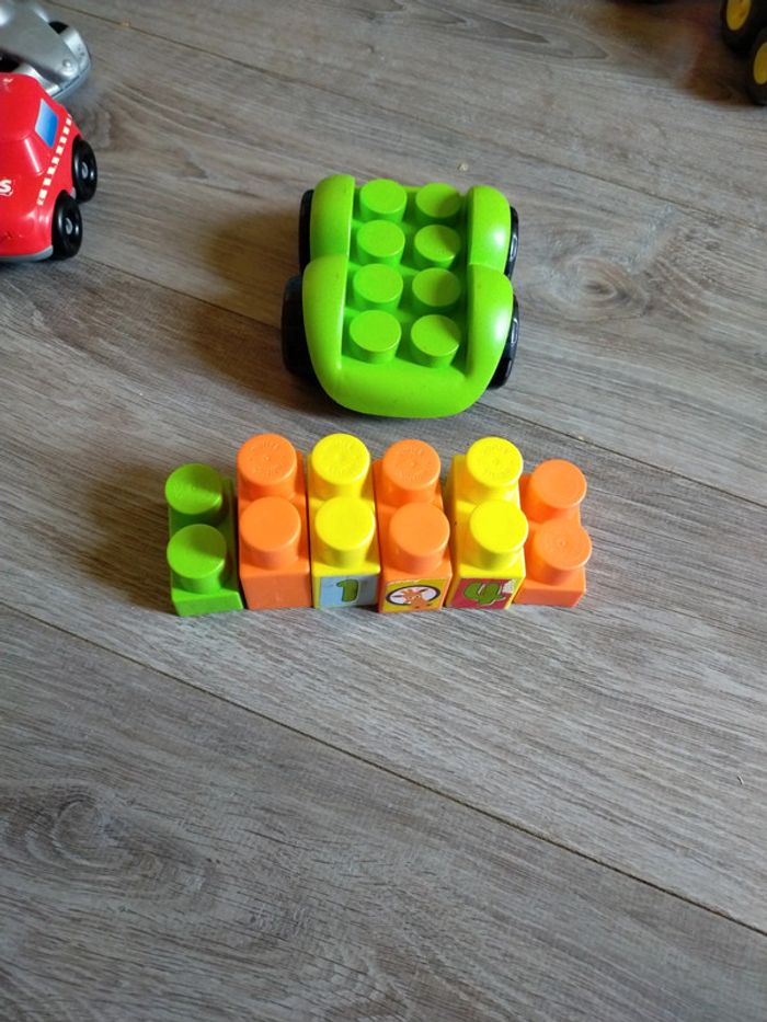 6 voitures Abrick+Legos - photo numéro 2