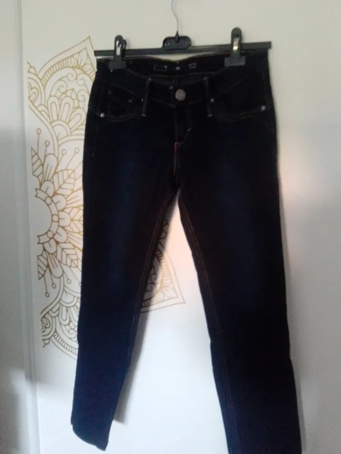 Jean levis bleu foncé taille 36 push up - photo numéro 4