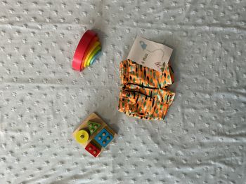short de bain orange à motifs taille élastique et lien de serrage 6 mois slip  intégré orchestra