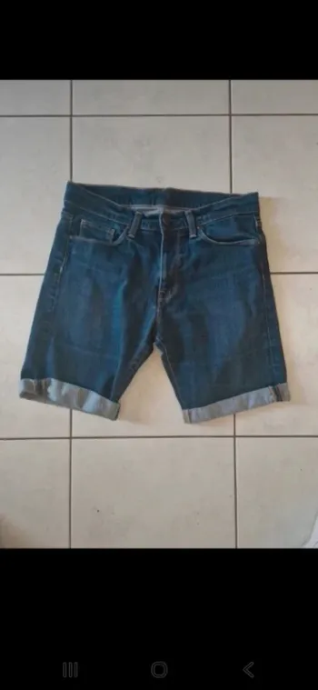 Short en jeans swell short taille m très bon etat