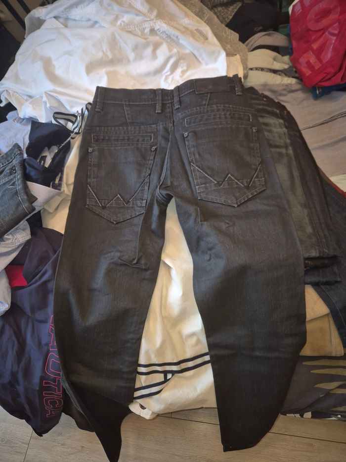 Vend jeans - photo numéro 2