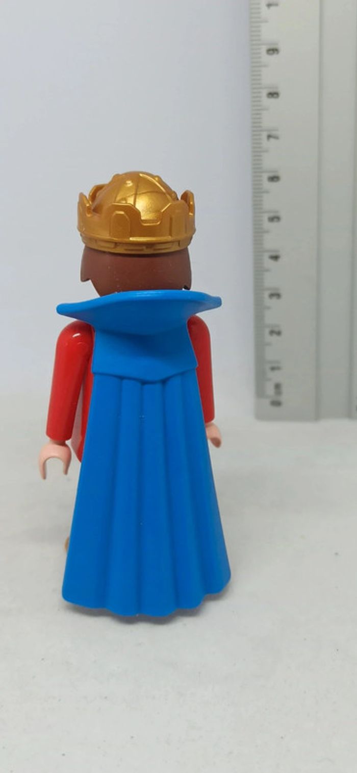 Homme prince avec haut rouge et cape bleue playmobil - photo numéro 3
