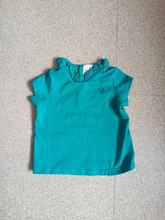 T-shirt manches courtes 6 mois avec un petit cœur